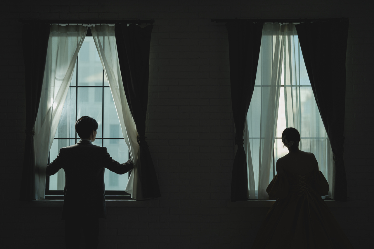 光を上手く使って唯一無二のフォトウェディング✨